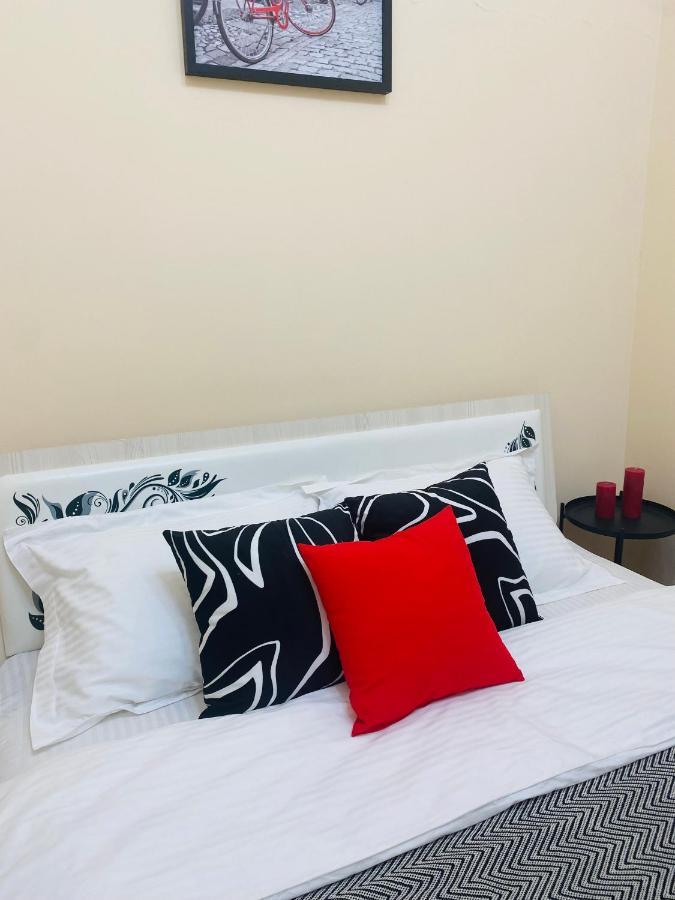 Like Home Apartments&Rooms Алмати Екстер'єр фото